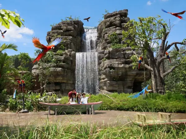 Bird Paradise + Tram Ride tickets Singapore | Golden Top Travel